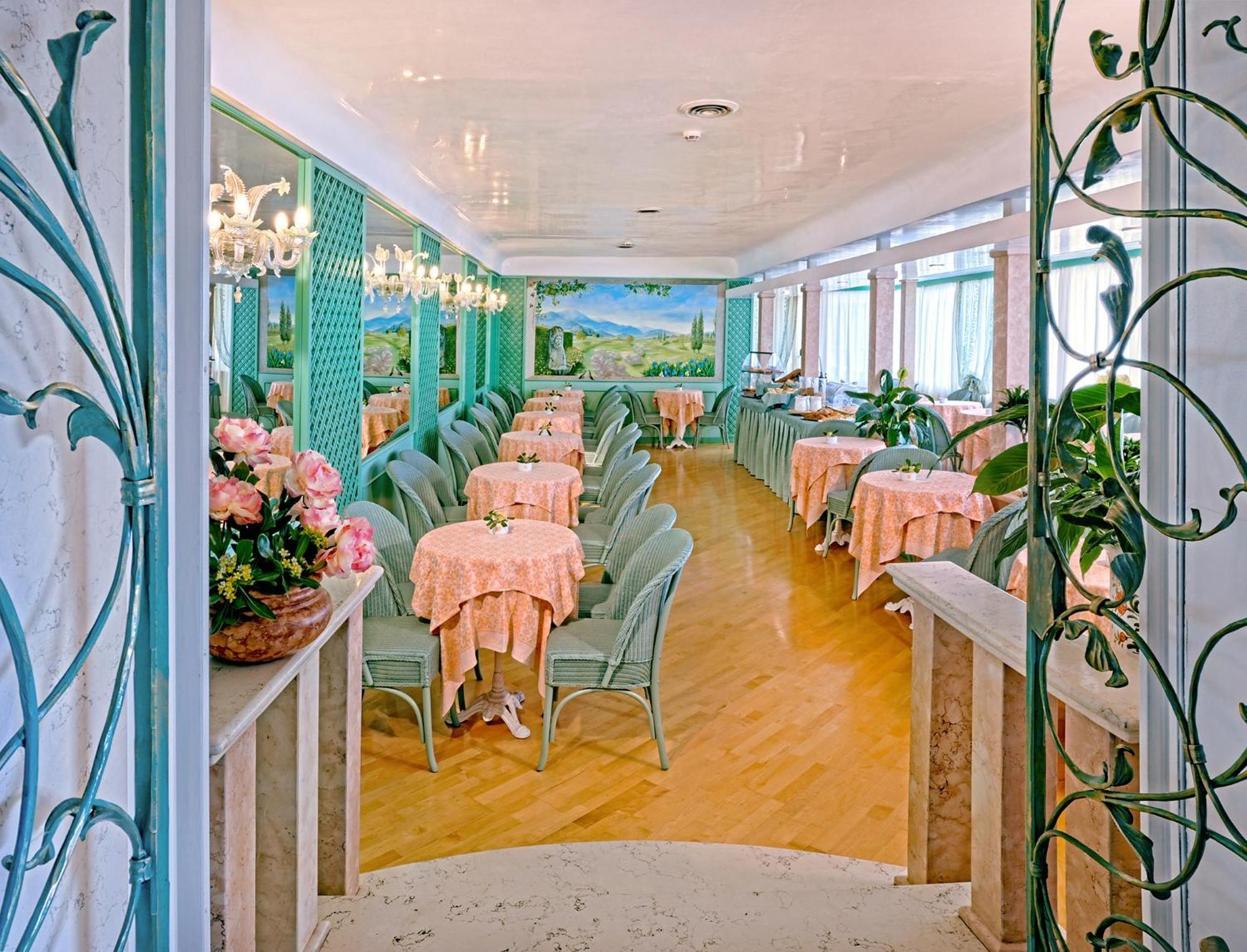 Hotel Aurora Terme アーバノ・テルメ エクステリア 写真