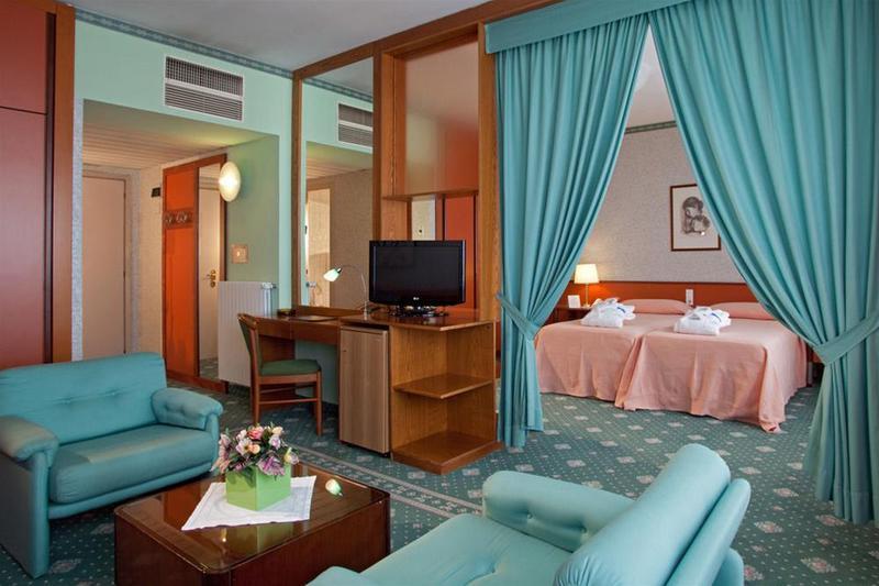 Hotel Aurora Terme アーバノ・テルメ エクステリア 写真
