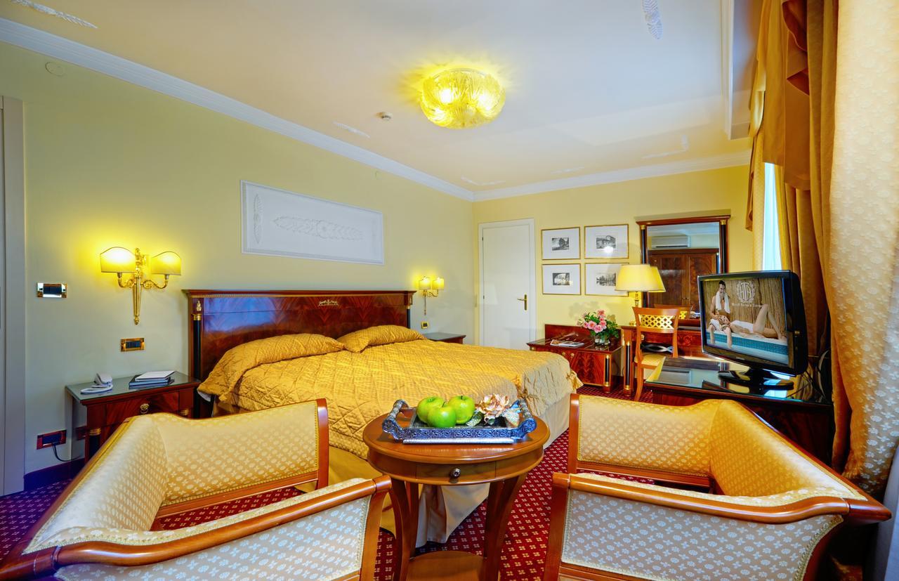 Hotel Aurora Terme アーバノ・テルメ エクステリア 写真