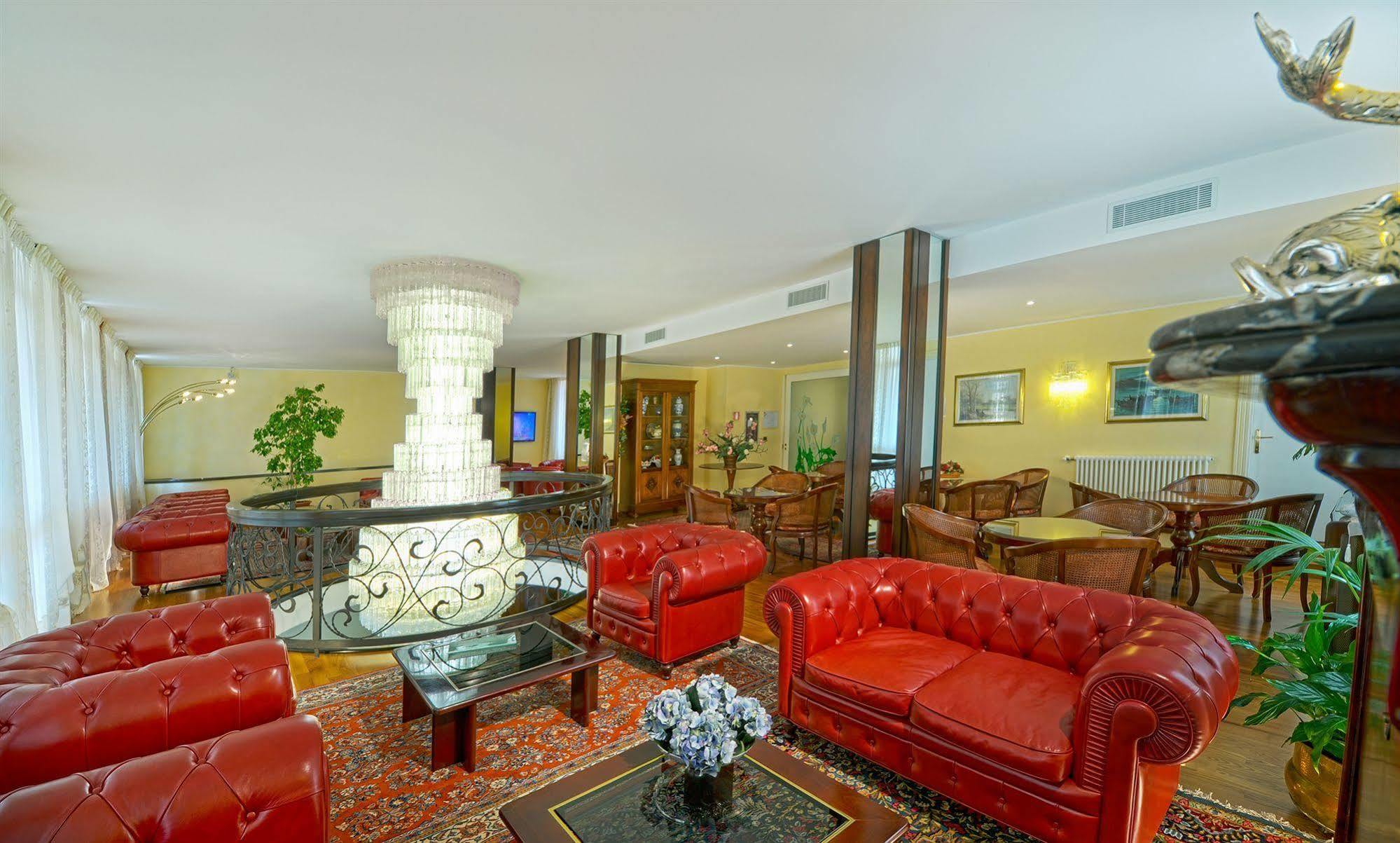 Hotel Aurora Terme アーバノ・テルメ エクステリア 写真